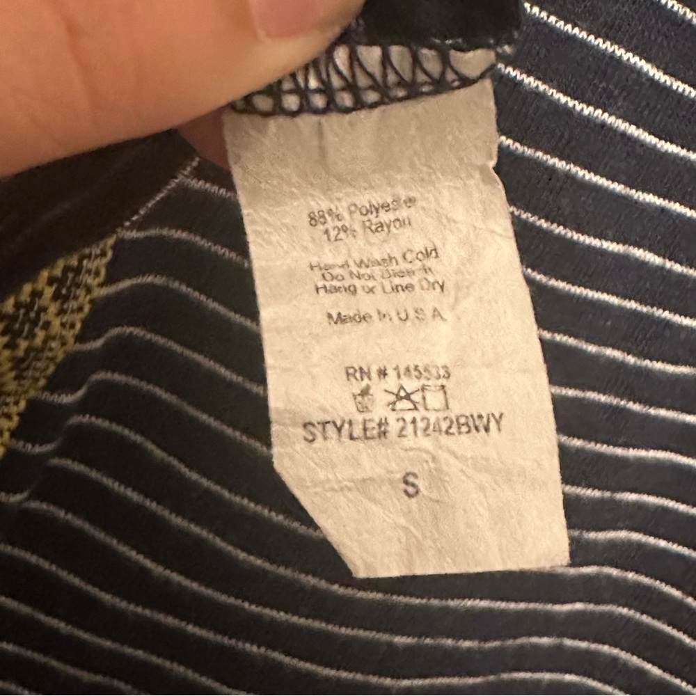 W5 Striped Pattern Tank Top - Picture 6 of 6